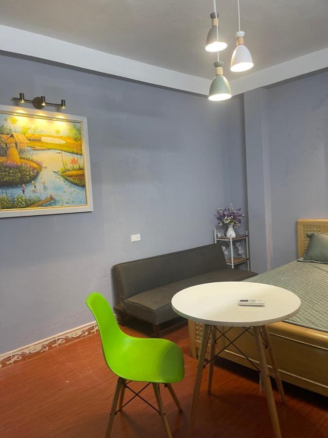 Cozy Homestay ハノイ市 エクステリア 写真