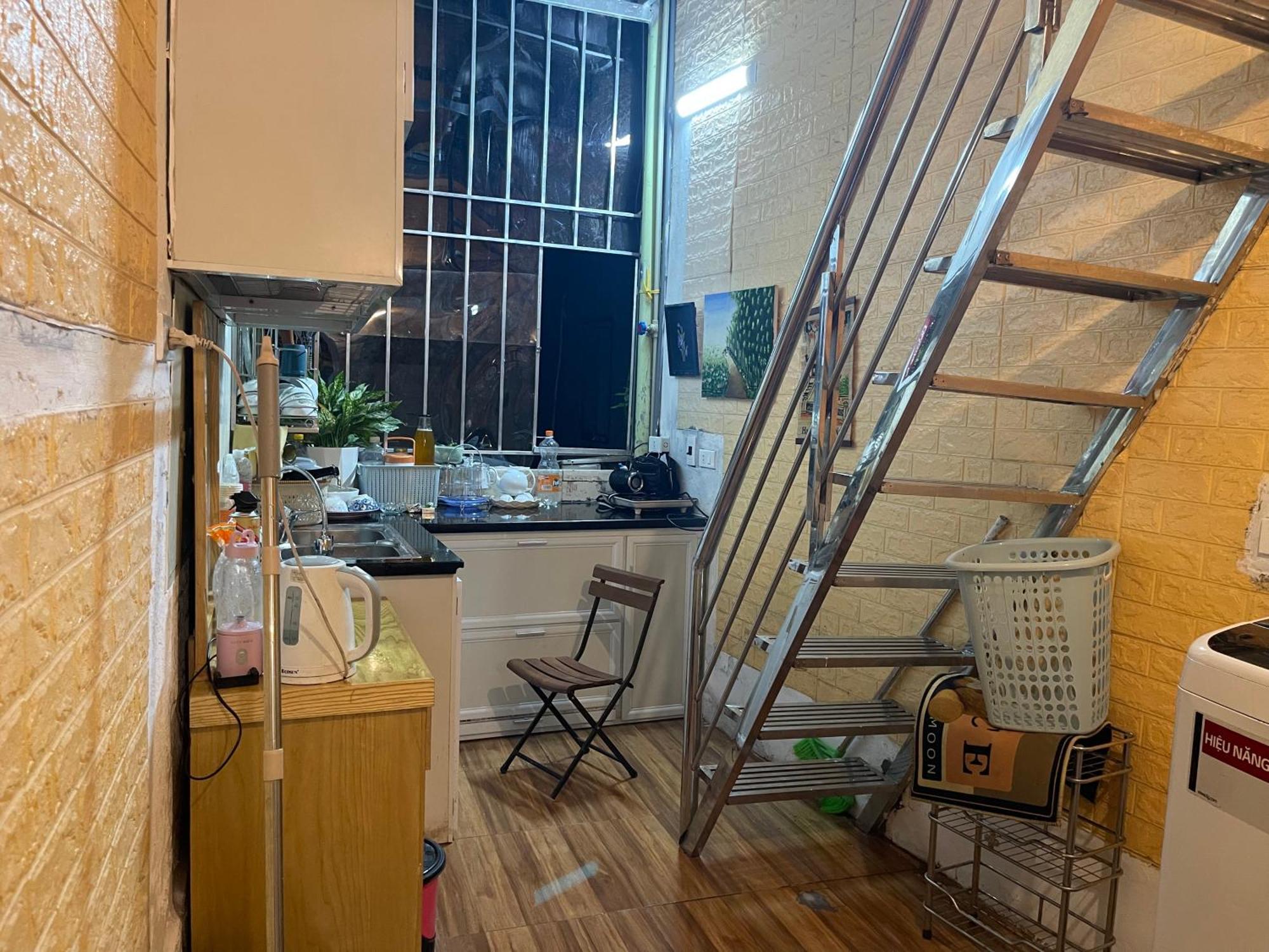 Cozy Homestay ハノイ市 エクステリア 写真