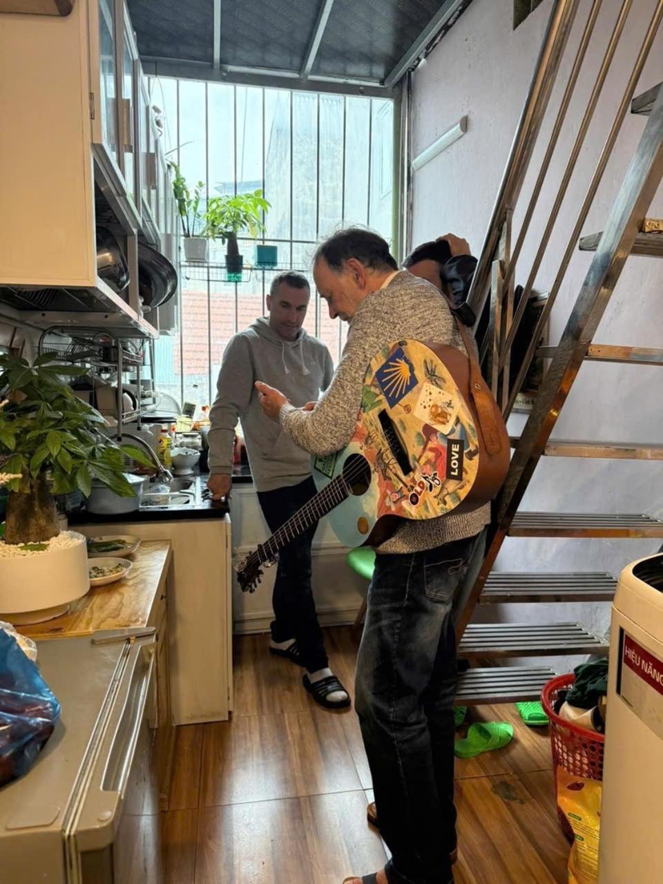 Cozy Homestay ハノイ市 エクステリア 写真