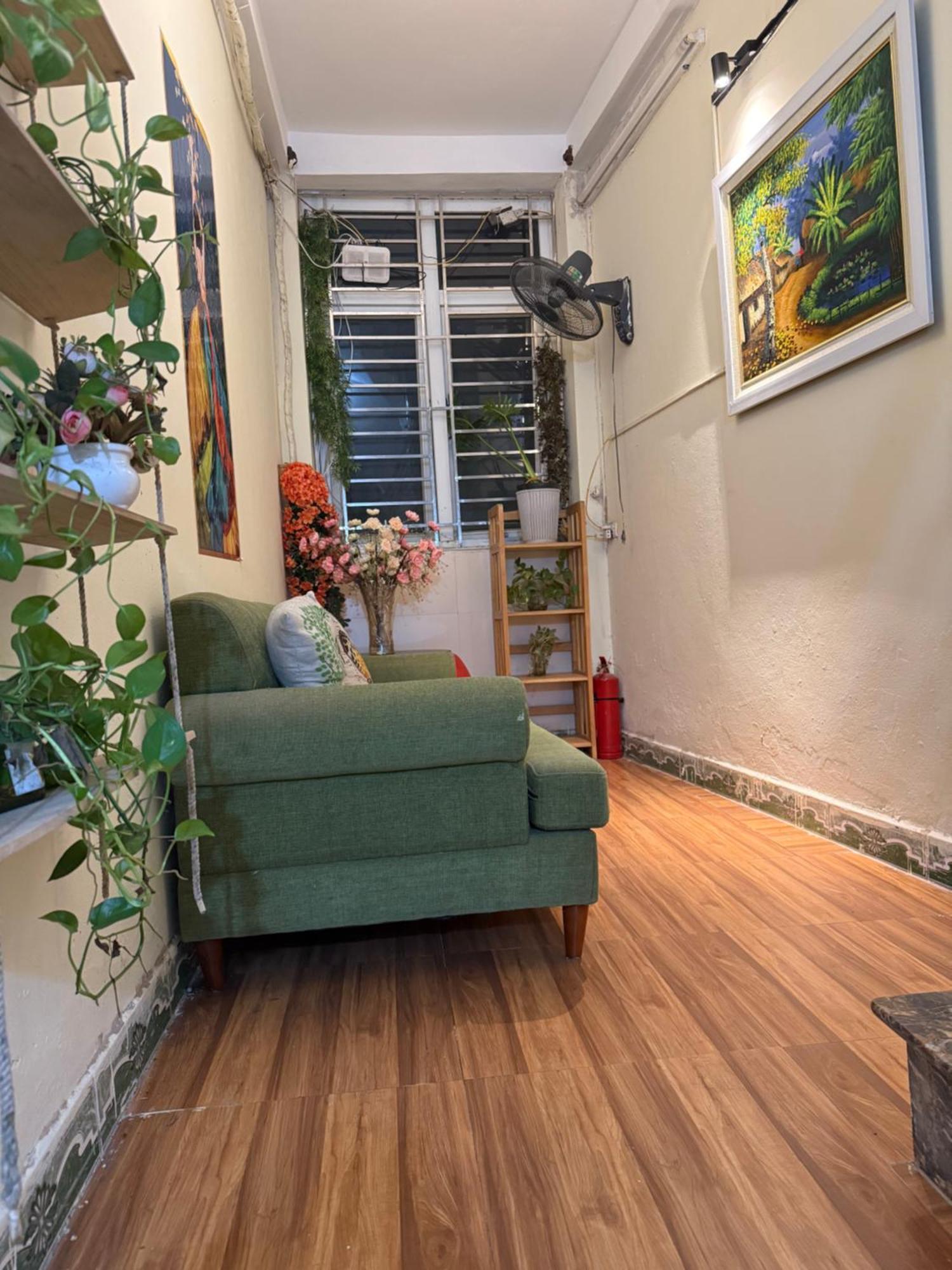 Cozy Homestay ハノイ市 エクステリア 写真