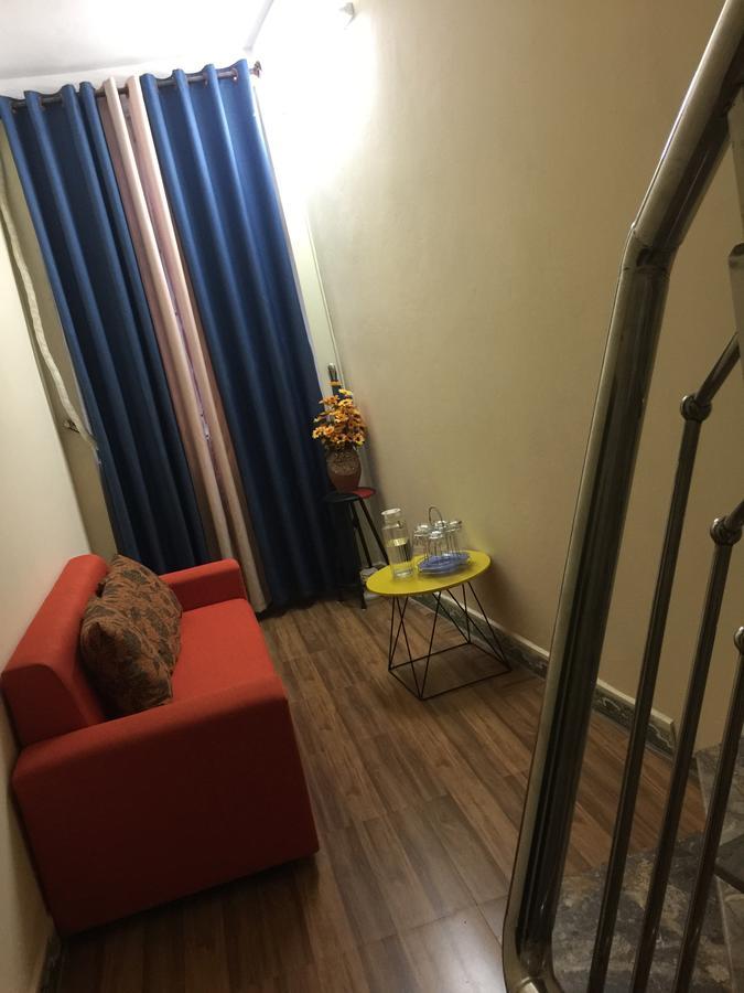 Cozy Homestay ハノイ市 エクステリア 写真